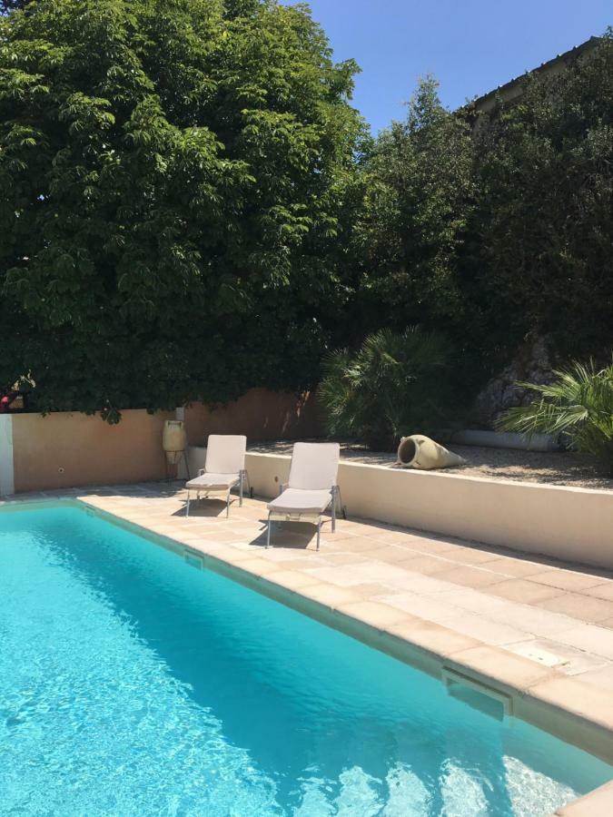 Bed and Breakfast Le Cheval Blanc La Bastide-des-Jourdans Exterior foto